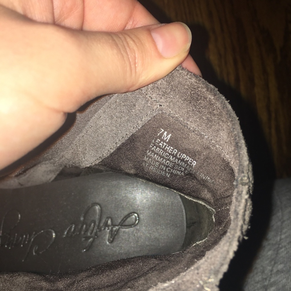 Booties - Picture 4 of 4